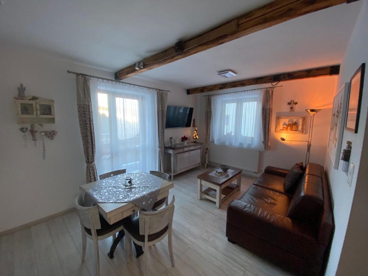 Maliarik – Apartmán Deluxe Demänovská Dolina Exterior foto